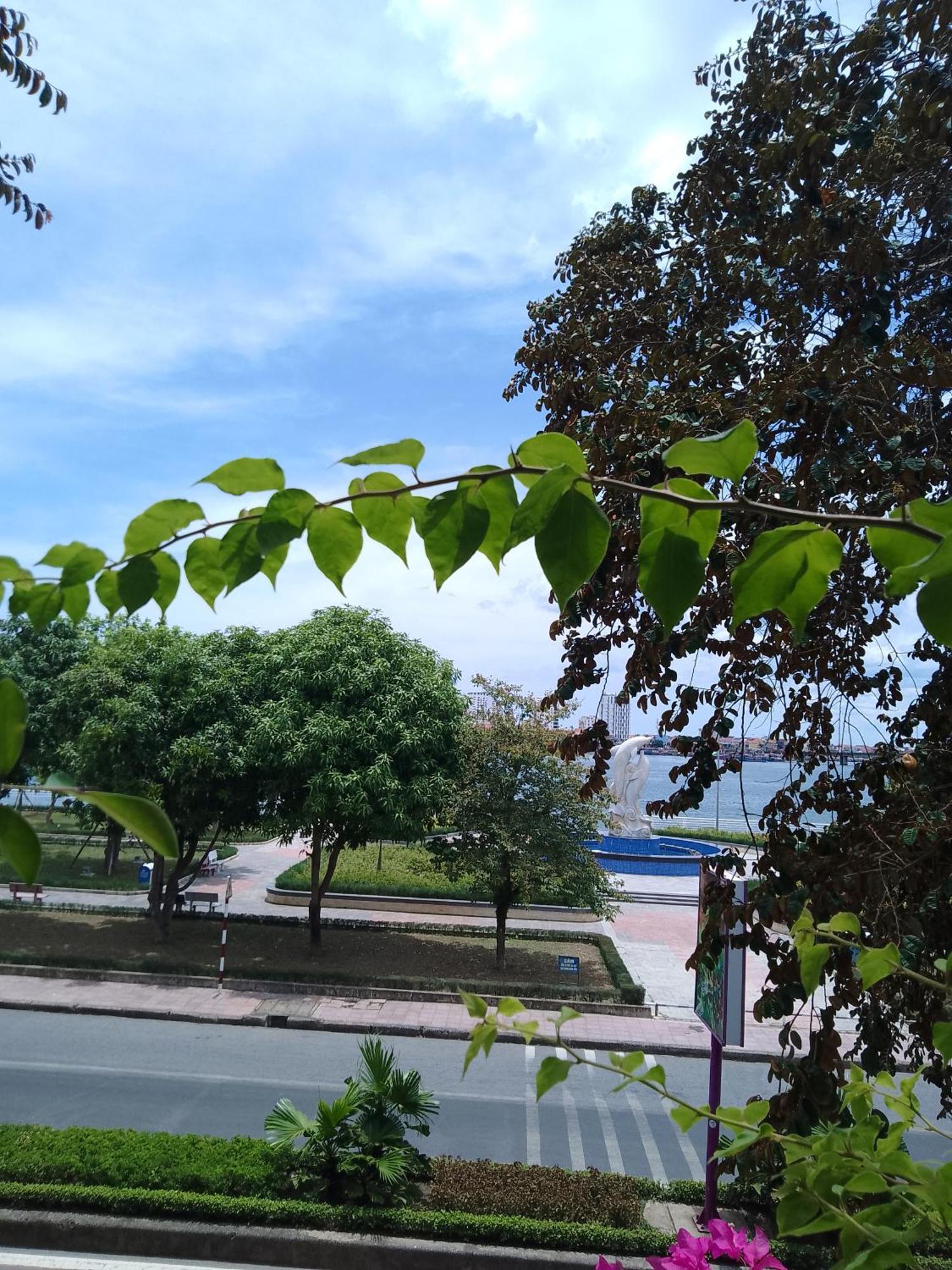 Nha Nghi Hang Nga 동허이 외부 사진