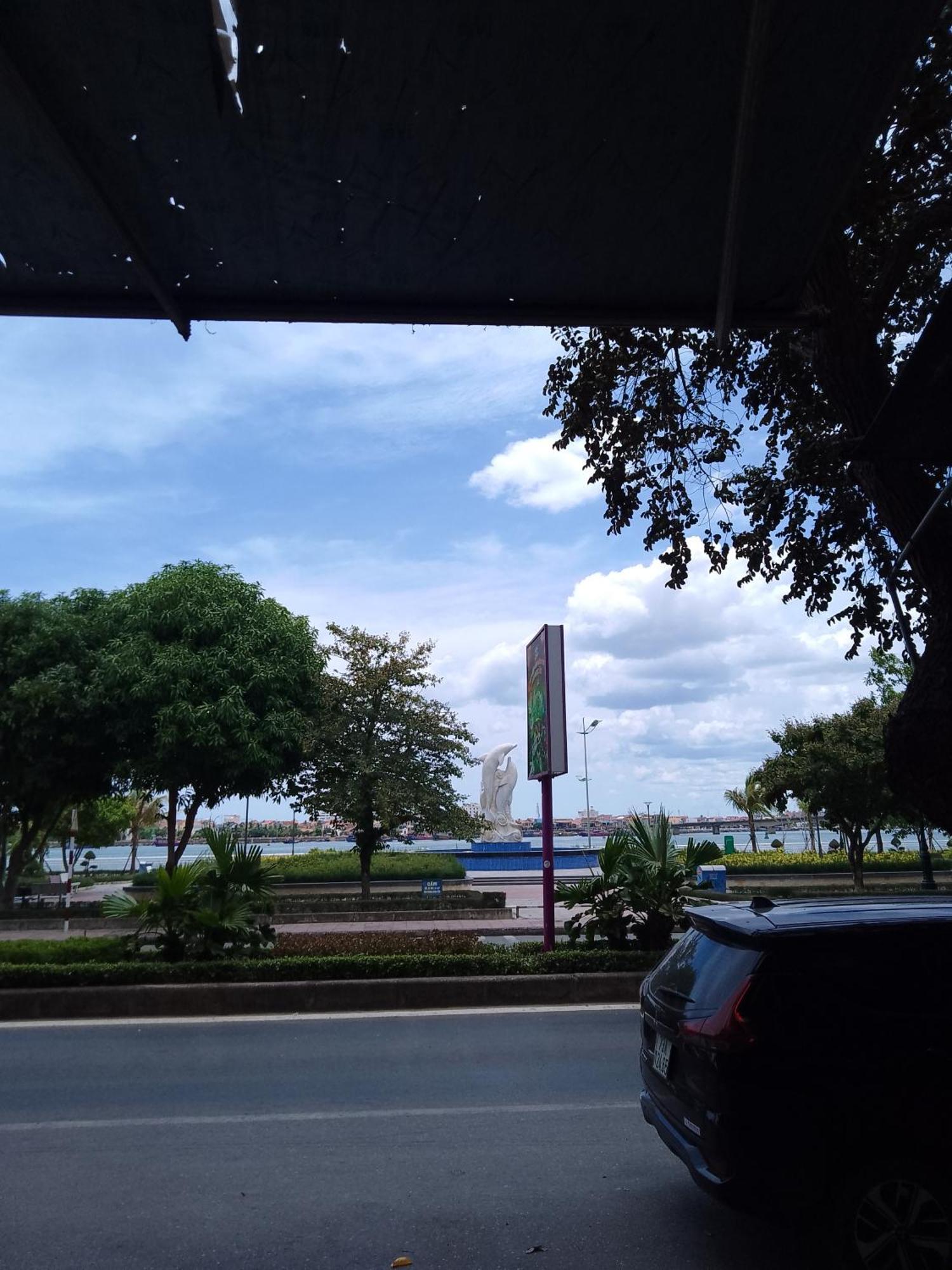 Nha Nghi Hang Nga 동허이 외부 사진