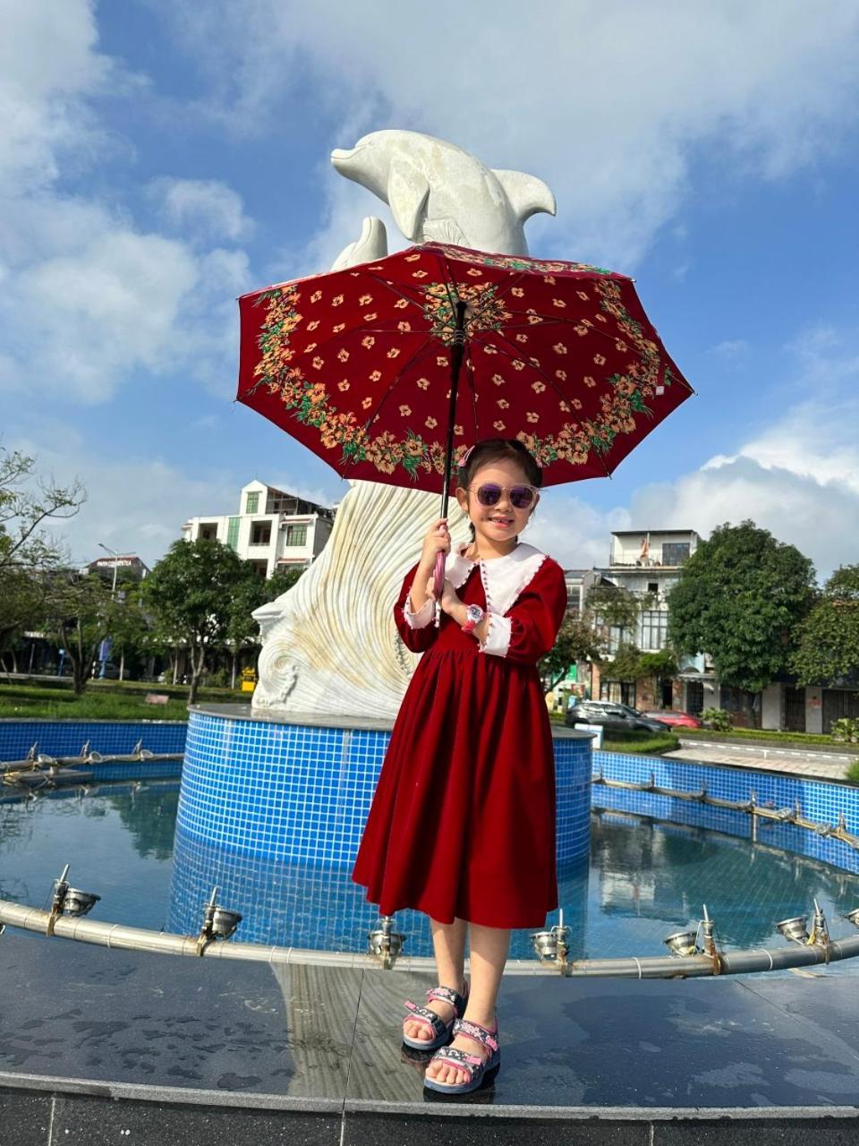 Nha Nghi Hang Nga 동허이 외부 사진
